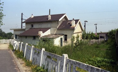 Holleken - 198X.00.00  Schaerbeek -  Eric VAN HOECK -  306 (5).jpg